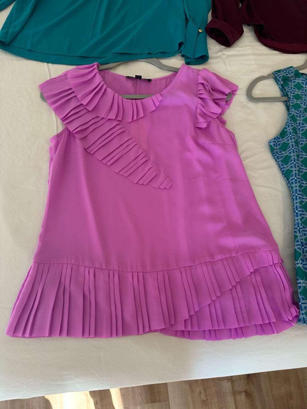 NWT Banana Republic pink/lavender ruffle top - Picture 14 of 14